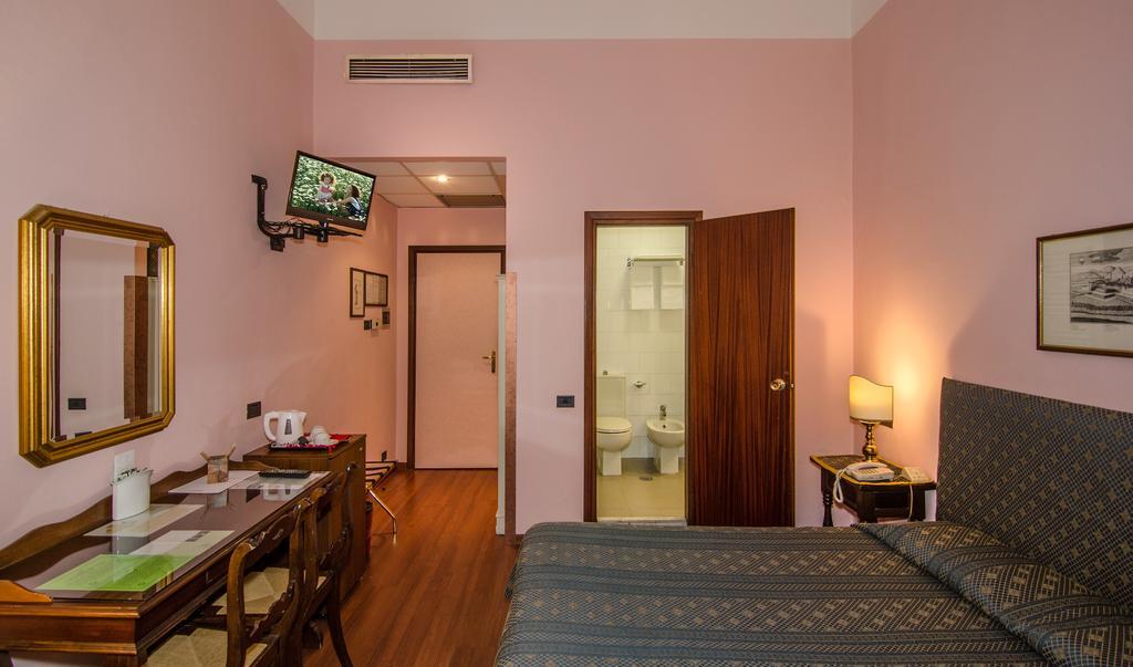 Hotel Rex Лука Стая снимка