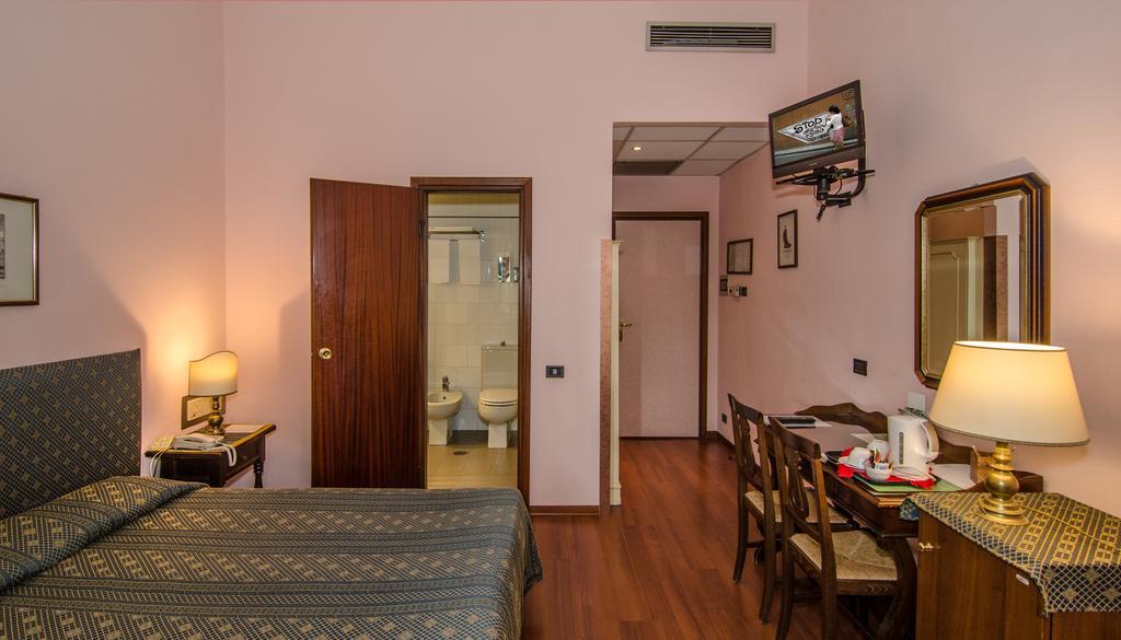 Hotel Rex Лука Стая снимка