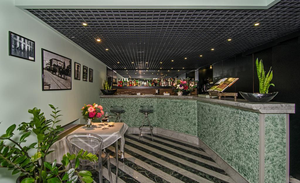 Hotel Rex Лука Екстериор снимка